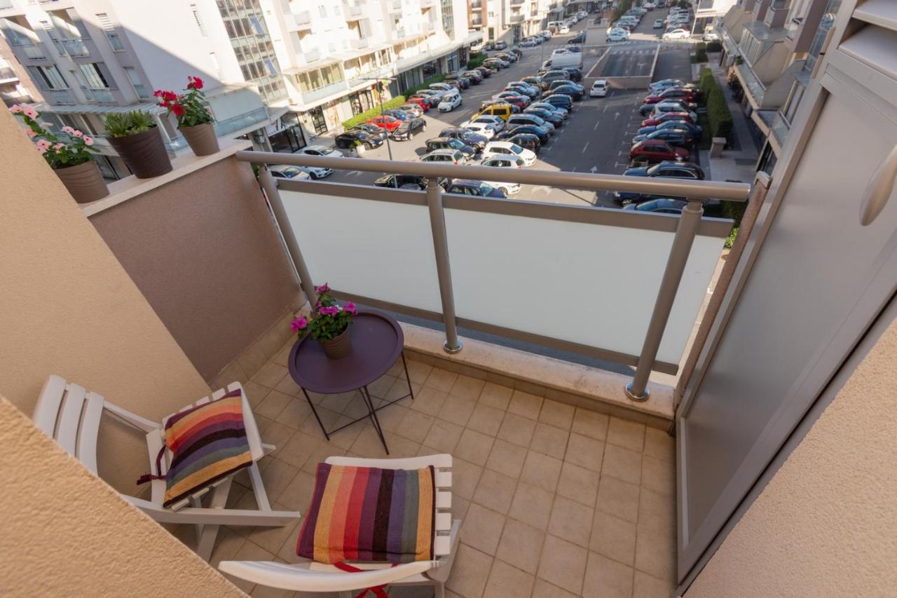פודגוריצה Lux City Apartment With Parking מראה חיצוני תמונה